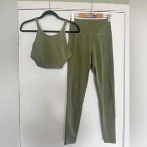 Girlfriend Collective Set